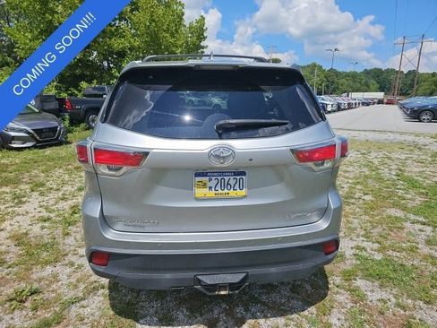 Used 2016 Toyota Highlander Limited AWD/4WD image 4