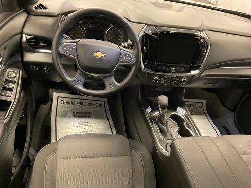 Used 2023 Chevrolet Traverse LT AWD/4WD image 4
