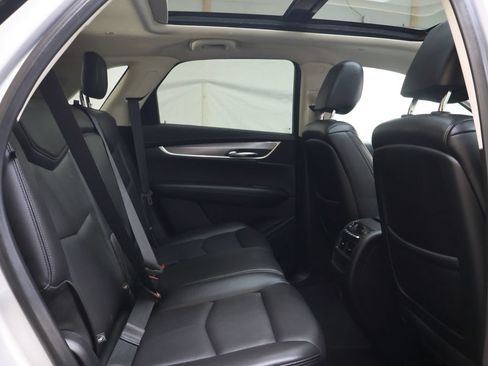 Used 2019 Cadillac XT5 Premium Luxury AWD/4WD image 13