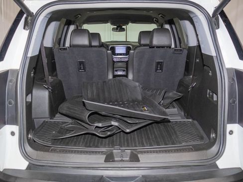 Used 2023 GMC Acadia SLT AWD/4WD image 13