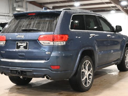 Used 2020 Jeep Grand Cherokee Overland AWD/4WD image 11