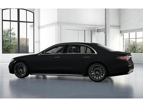 New 2026 Mercedes-Benz S 580 4MATIC Sedan image 32
