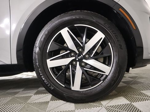 Used 2022 Kia Sorento EX w/ Panoramic Sunroof Package image 33