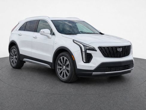 Used 2023 Cadillac XT4 Premium Luxury w/ LPO, Onyx Lite Package AWD/4WD image 2