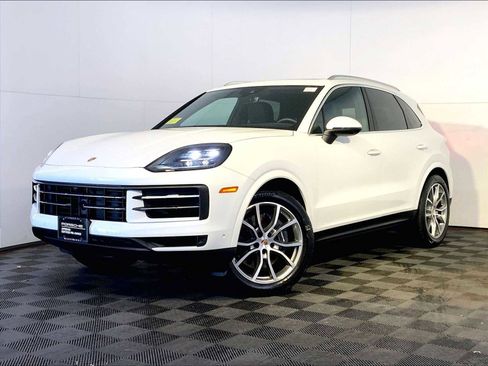 Certified 2026 Porsche Cayenne AWD/4WD image 1