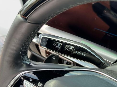 Certified 2023 Cadillac Lyriq 2WD image 9