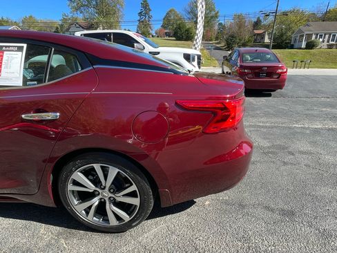 Used 2017 Nissan Maxima Platinum image 5