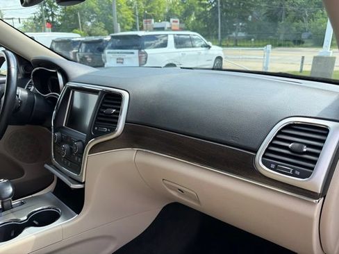 Used 2014 Jeep Grand Cherokee Limited AWD/4WD image 26