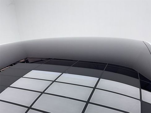 Used 2023 Porsche Taycan w/ Premium Package image 13