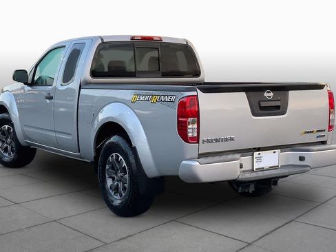 Used 2017 Nissan Frontier Desert Runner RWD image 11