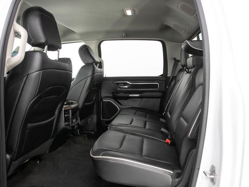 Used 2022 RAM 1500 Laramie AWD/4WD image 16