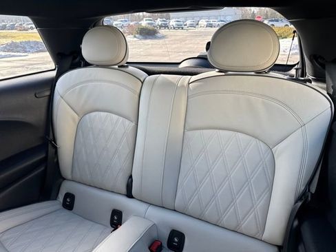 Used 2023 MINI Cooper S image 25