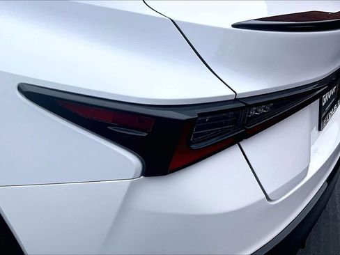 Used 2024 Lexus IS 300 F Sport image 29