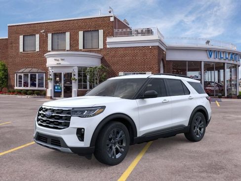 Used 2026 Ford Explorer Active w/ Active Comfort Package AWD/4WD image 1