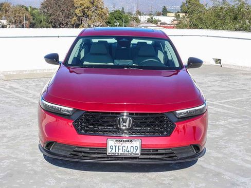 Certified 2025 Honda Accord SE image 2