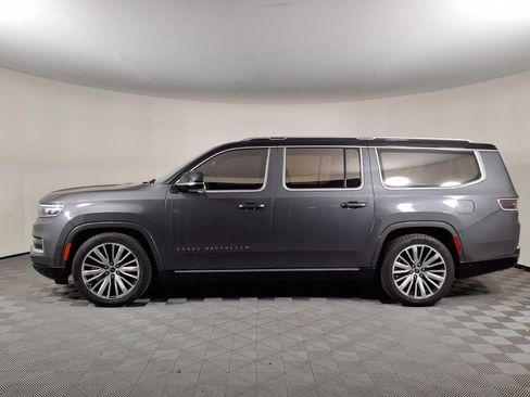 Used 2023 Jeep Grand Wagoneer L Series III w/ Rear Seat Video Group 1 AWD/4WD image 4