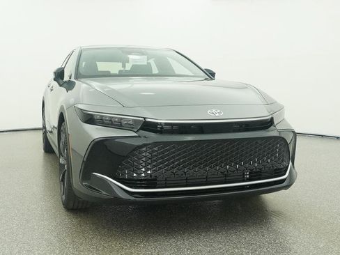 New 2026 Toyota Crown Platinum AWD/4WD image 7