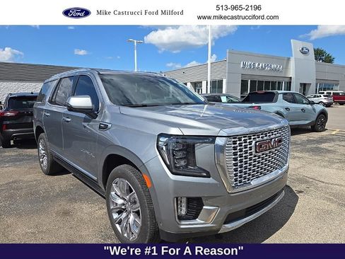 Used 2024 GMC Yukon Denali w/ Advanced Technology Package AWD/4WD image 3