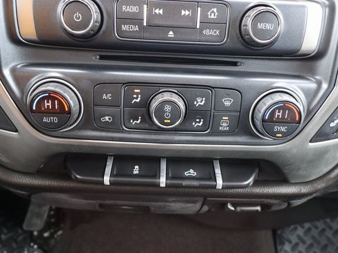 Used 2018 Chevrolet Silverado 1500 LTZ image 12