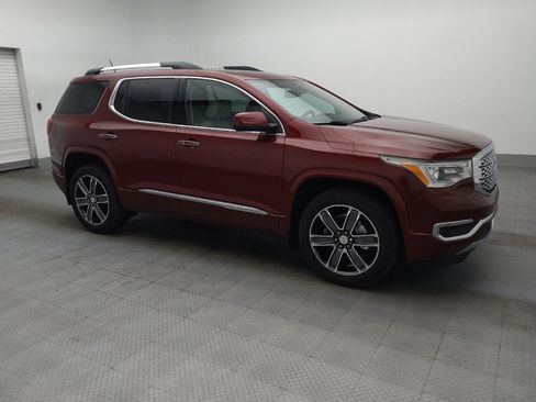 Used 2017 GMC Acadia Denali w/ Technology Package FWD image 11