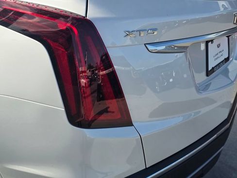 New 2026 Cadillac XT5 Premium Luxury w/ Driver Assist Package FWD image 11