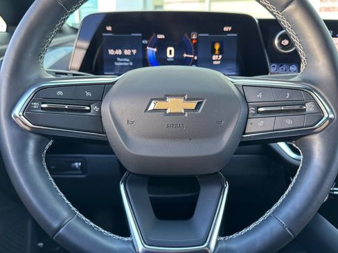 Used 2024 Chevrolet Equinox EV LT FWD image 30