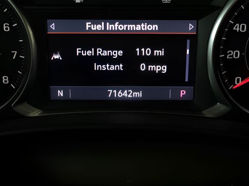 Used 2020 GMC Terrain Denali w/ Denali Premium Package FWD image 11