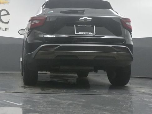 Used 2025 Chevrolet Trax ACTIV w/ Sunroof Package FWD image 54