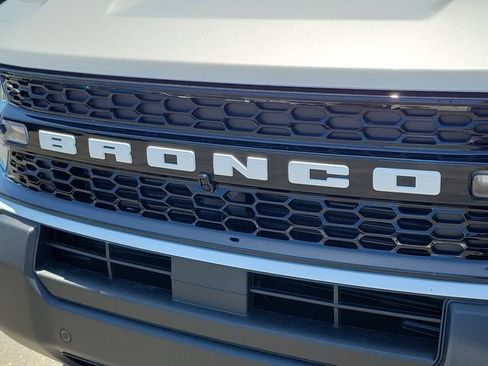 New 2026 Ford Bronco Sport Outer Banks w/ Outer Banks Tech Package+ AWD/4WD image 8