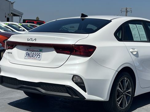 Certified 2024 Kia Forte LXS FWD image 8