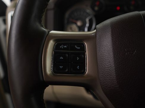 Used 2016 RAM 1500 Laramie Longhorn image 18