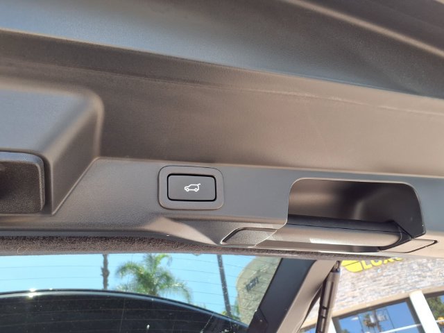 Used 2018 Land Rover Range Rover Sport HSE AWD/4WD image 10