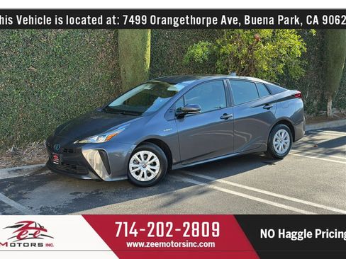 Used 2020 Toyota Prius LE FWD image 13