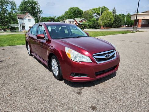 Used 2011 Subaru Legacy 2.5i Premium AWD/4WD image 4