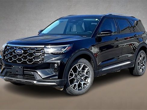 Used 2025 Ford Explorer Platinum w/ Ultimate Package image 1