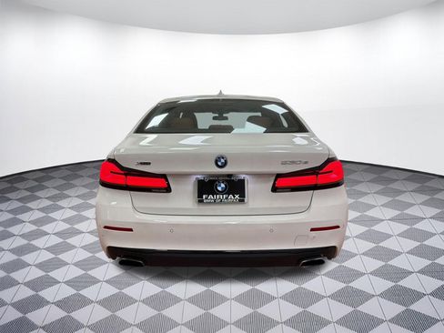 Certified 2023 BMW 530e xDrive w/ Premium Package image 10