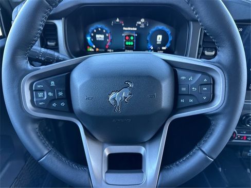 New 2025 Ford Bronco Badlands image 21