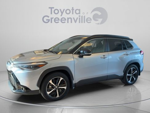 Certified 2025 Toyota Corolla Cross AWD Hybrid w/ Convenience Package image 2