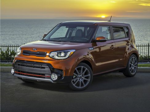 Used 2018 Kia Soul FWD image 1