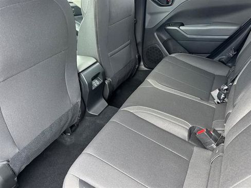 Used 2025 Subaru Crosstrek 2.5i Premium AWD/4WD image 12