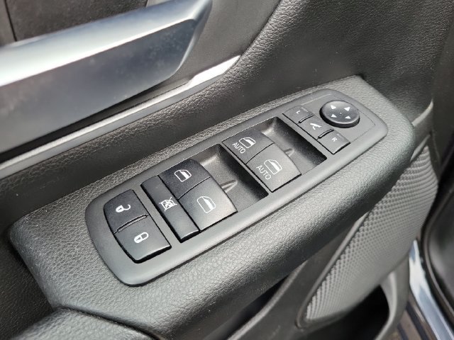 Used 2019 RAM 1500 Big Horn AWD/4WD image 11