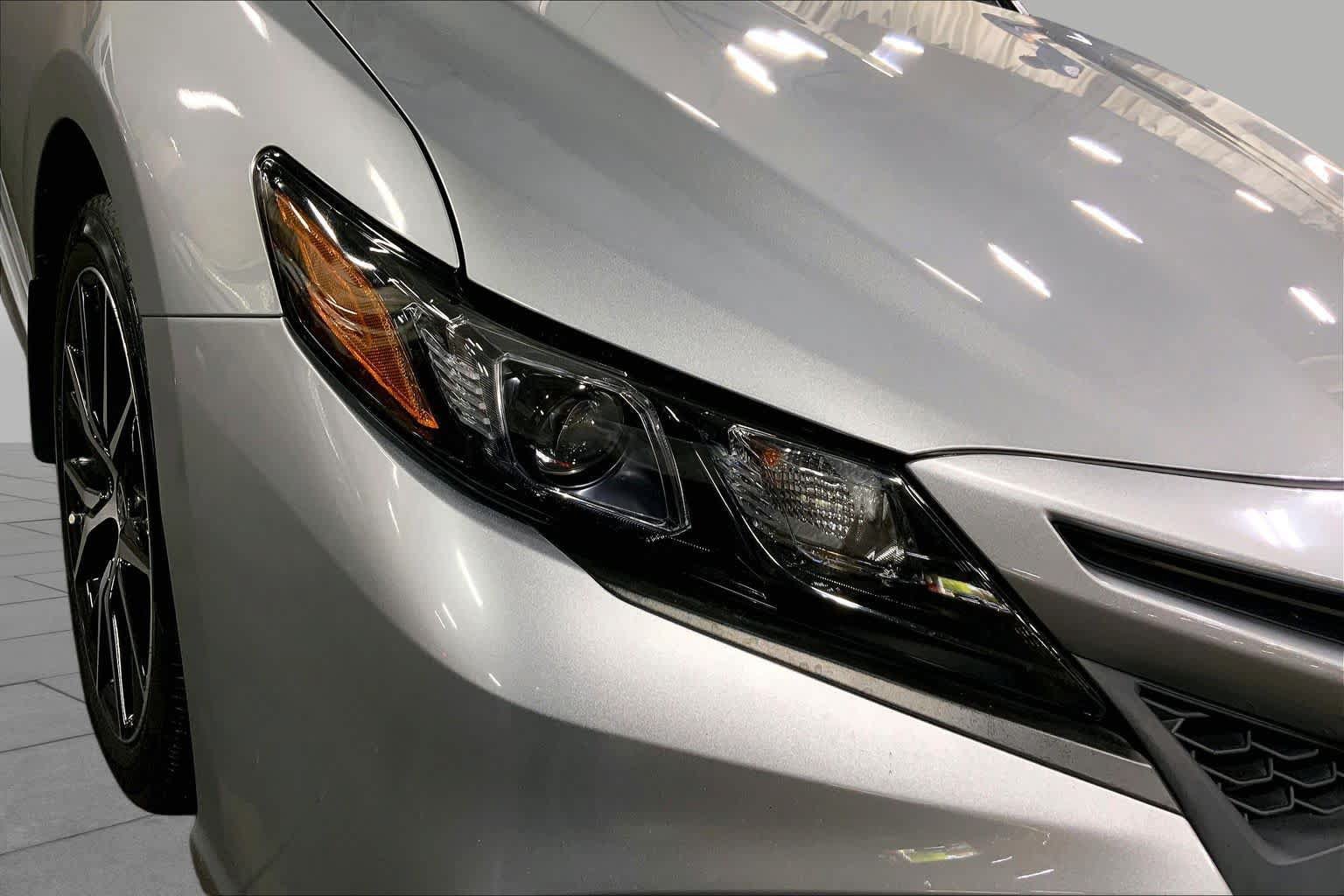 Used 2024 Toyota Camry SE w/ Cold Weather Package AWD/4WD image 28