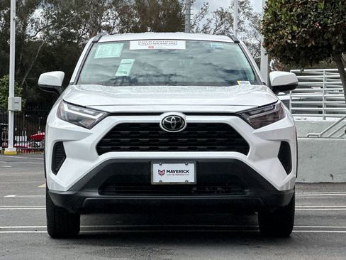 Used 2024 Toyota RAV4 XLE FWD image 7