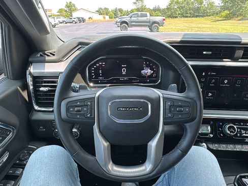 Certified 2025 GMC Sierra 1500 Denali AWD/4WD image 11