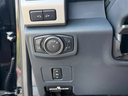 Used 2022 Ford F250 Lariat w/ Lariat Value Package AWD/4WD image 34