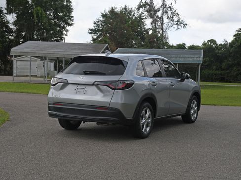 Used 2024 Honda HR-V LX image 4