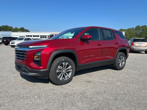 New 2026 Chevrolet Equinox LT w/ Convenience Package II FWD image 1