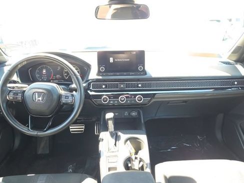 Used 2022 Honda Civic Sport image 12