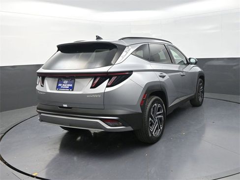 New 2026 Hyundai Tucson Limited image 8