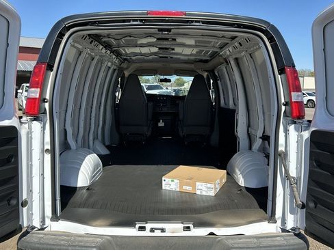 New 2025 GMC Savana 2500 w/ Driver Convenience Package image 24